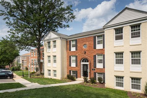 Oct 4, 2023 · 5380 Holmes Run Pkwy, Alexandria, VA 22304. Nestled within the picturesque city of Alexandria, Virginia, the Parc View Apartments stand as a symbol of comfort and convenience. Situated in an idyllic location, these apartments offer residents a harmonious blend of comfort, community, and connectivity. Whether you're seeking a serene retreat or a ... . 