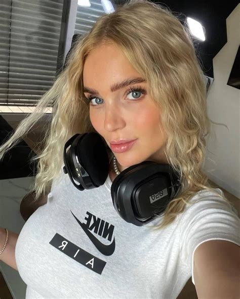 Alexis Blonde Onlyfans Leak