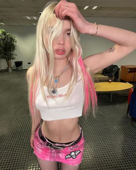 Aleyna Tilki Pinterest. 