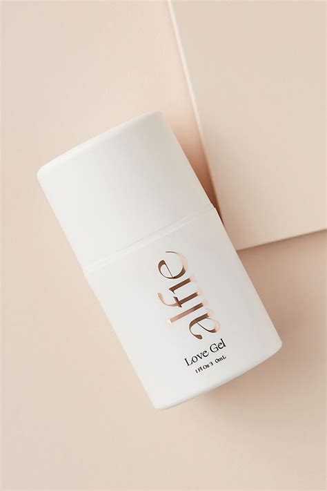 Alfie love gel. Wish Formula's C450 Bubble Peeling Pad for Body introduces an innovative approach to at-home peels. Infused with brightening Vitamin C, Hyaluronic Acid, and AHAs, these serum-soaked dual-sided puffs gently resurface rough, dry areas to reveal healthy skin. 