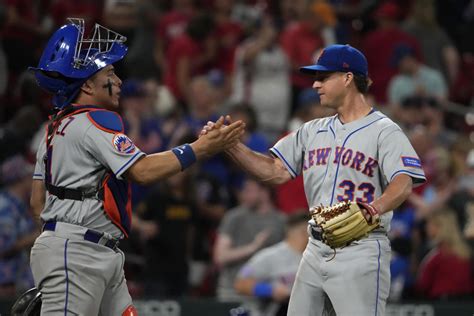 Alfonso, Quintana spark Mets to 4-2 victory over Cardinals