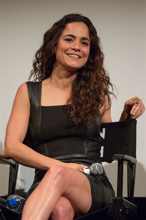 Alice braga ass