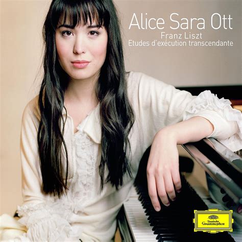 Alice sara ott. Alice Sara Ott; Echoes of Life (Deutsche Grammophon) The German-Japanese pianist, a trophy artist on Deutsche Grammophon, is facing the onset of multiple sclerosis with courage, positivism and ingenuity. On her tenth album she seeks to give the preludes of Frederic Chopin a contemporary twist by interleaving them with some of her … 