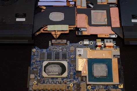 Alienware m17 repaste.  Even in idle it usually around 60-70c and even open a ...