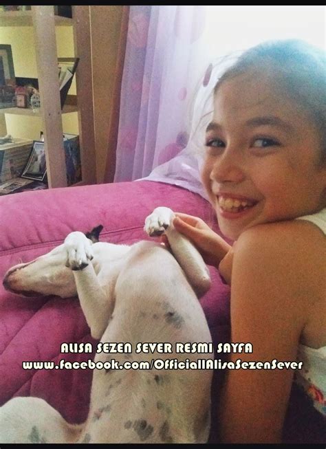 Alisa Sezen Sever Facebook.