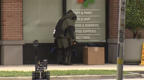All clear given after bomb squad investigates suspicious package outside FedEx Office in Midtown