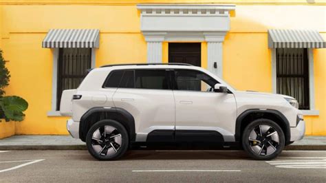 All electric suvs. Feb 22, 2024 · 1. 2024 Kia EV9. Looking like something that rolled right off a futuristic sci-fi movie set, the 2024 Kia EV9 is, in fact, a very real and very practical 3-row electric SUV. At 215 horsepower and ... 