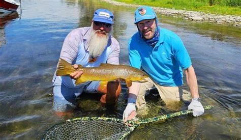 All fish picture.  People catch fish .  Thousands of new images every day Completely Free t...