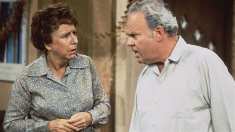 All in the family edith dies. Carroll O'Connor was cast as mouthy patriarch Archie Bunker and Jean Stapleton got the role of his wife Edith. Sally Struthers (daughter Gloria) and Rob Reiner (son-in-law Michael) rounded out the ... 