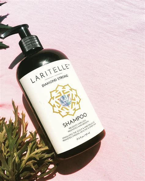 All natural shampoo. Get back to your roots with our natural shampoo, made with a potent blend of Mother Earth's finest. With scents of water, birch and pine, ... 
