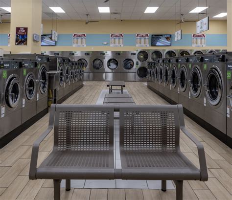 Whether you're traveling or just need to do your laundry outside of your home, finding the right laundromat can be a challenge. ... All Rights Reserved.. 
