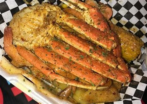 CHARLOTTE, NC| BEST SEAFOOD BUFFET | Fried SALT & PEPPER CRAB| FRIED FROG LEGS This is our favorite Buffet in Charlotte!!We absolutely love the salt and pepp...