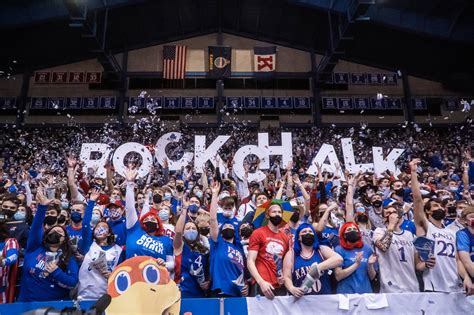 2.08.2017 г. ... ... Allen Fieldhouse. For a little more than three hours Wednesday morning — hours before tip-off for the first of four exhibition games on KU's .... 