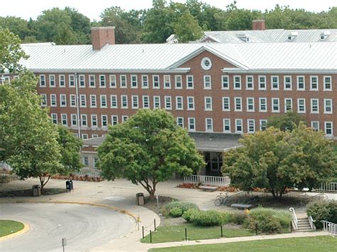 May 31, 2005 · <p>Allen Hall is a nice dorm (but no air-conditioning and small rooms -- like most dorms) with an impressive architecture that is an easy walk to the main quad. Though reserved for Unit One, it allows others if the the Unit One group does not fill the dorm. . 