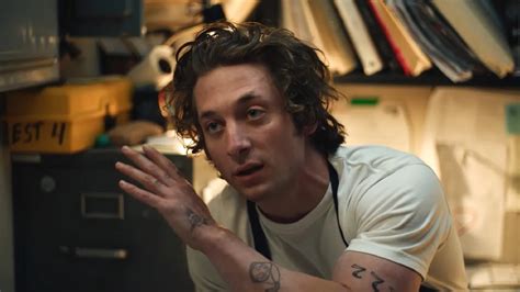 Jan 11, 2023 · Jeremy Allen White has won the 2023 Golden Globe for best actor in a TV series, musical or comedy. The actor emerged as the victor from a stacked category of contenders including Donald Glover ... . 