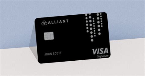 The Alliant Visa Signature Card is a cash back credit card that rewards select users with 2.5% back on every purchase they make on up to $10,000 in spending per billing cycle. After that, you’ll receive cash back rewards of 1.5%. But not everyone will qualify for these rewards..