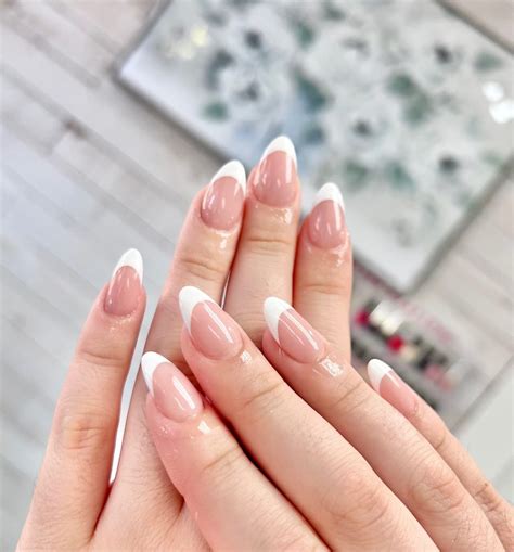 Come in now to receive individualized treatment you deserve. Enjoy our comprehensive service in a magnificent setting. We are looking forward to serving you at ALLURE NAIL SALON in 4720 Nelson Rd 170, Lake Charles, LA 70605.. 