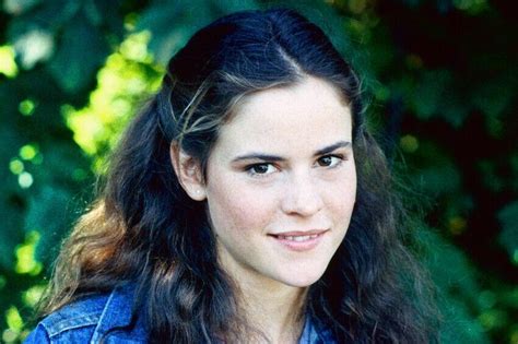 None of her parents were directly in the entertainment industry, although her mother worked as a writer and press agent. Like most actresses in Hollywood, Ally Sheedy developed a passion for the performing arts at a young age. The talented artist started ballet at six years old, and Ally Sheedy dreamt of becoming a prima ballerina.