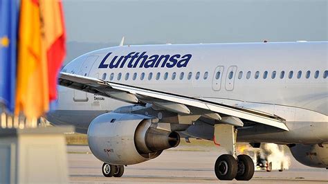 Alman havayolu şirketi Lufthansa’nın yer hizmetleri personelinden 27 saatlik grevs