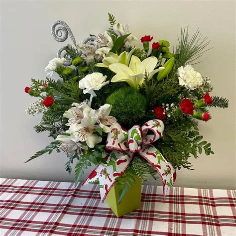 Alpena Florist - Flower Delivery by Wilson