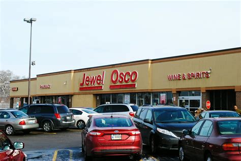 Alsip jewel. Nov 19, 2023 · ALSIP-CRESTWOOD, IL — Some grocery stores and pharmacies in Alsip-Crestwood will open on Thanksgiving, including Jewel Osco, Fairplay Foods, Food4Less and 24-hour Walgreens stores. 