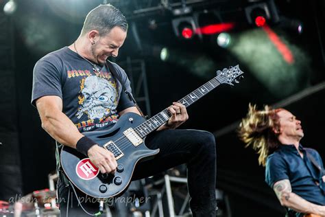 Alter bridge guitarist mark tremonti. Mar 10, 2024 · Mark Tremonti of Alter Bridge isn't shy about his Metallica fandom. In fact, he credits the thrash metal giants with igniting his musical passion, especially their 1986 masterpiece Master of Puppets . 