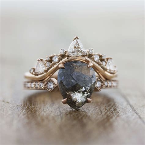 Alternative engagement rings. Alternative Engagement Ring Stones . More couples are looking for nontraditional engagement ring options that express their personal style, so it's no surprise that non-diamond engagement rings featuring precious and gemstone rings are on the rise. According to The Knot 2023 Jewelry and Engagement … 