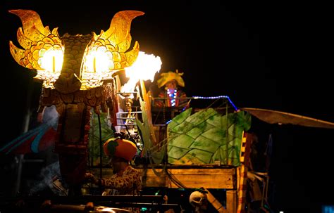 As NOLA’s official Halloween parade, this festivity in the French Quarter happens in 2021 on Saturday, Oct. 23, with a sea of decorated floats and costumed marchers ranging from bands to krewes.