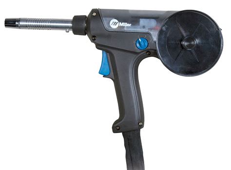 Spoolmatic® 15A Spool Gun 195156 Spoolmatic® 30A Spool Gun 130831 Ideal for aluminum welding jobs. Air-cooled, one-pound spool gun with 15-foot (4.6 m) or 30-foot (9 m) cable assembly. Rated at 200 amps at 100 percent duty cycle. For detailed information, see Spoolmatic literature M/1.73. XR-Aluma-Pro™ Push-Pull Gun 301568 15 ft. (4.6 m)