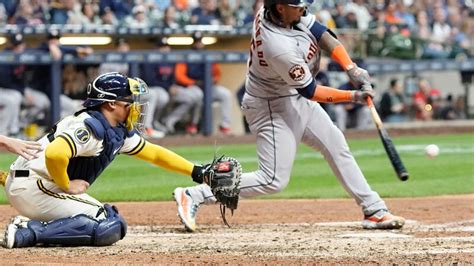 Alvarez hits solo homer, slam as the Astros rout Brewers 12-2 for 8th straight win