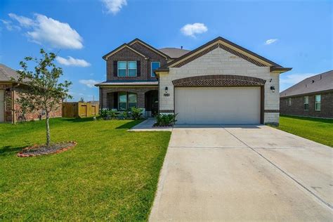 Alvin homes for sale. The average sale price for homes in Alvin, TX over the last 12 months is $310,343, down 1% from the average home sale price over the previous 12 months. Home Trends Median Price (12 Mo) $293,500. Median Single Family Price. $300,000. Average Price Per Sq Ft. $166. Number of Homes for Sale. 187. Last 12 months Home Sales. 525. 