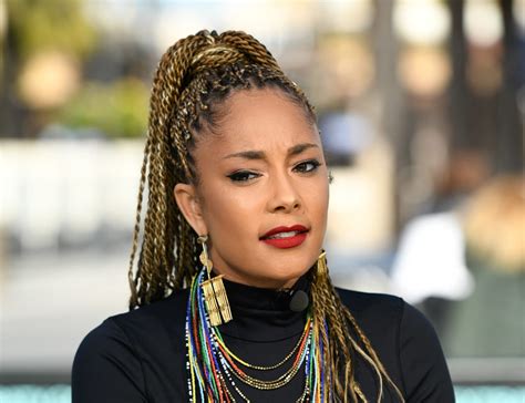 Amanda seales. Amanda Seales: I think the show has been so successful because we were overdue for another honest black woman experience show.There is a canon that we are proud to be in the next line of. From A ... 