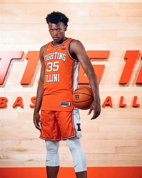 Amani.hansberry. 4-star PF Amani Hansberry announced his college commitment LIVE on 247Sports to the Illinois Fighting Illini. He is ranked No. 52 in the Top247 Class of 2023... 