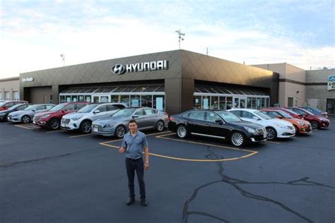 Amato hyundai. Schedule Auto Service Online. There was a time when local mechanics conducted most routine maintenance and repairs, but today’s cars have tighter specifications and are better served by an authorized dealer’s trained technicians who understand the vehicle’s needs.John Amato Hyundai of Milwaukee serves the surrounding … 