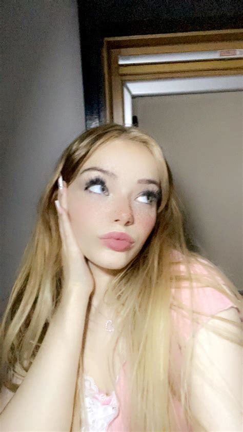 Amature babe nude selfie. .  <a href=https://dev.sumo.app/assets/image...