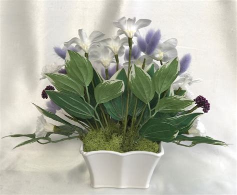 Amazon 高級胡蝶蘭プリザをたっぷり使った淡いライラック色の小花とのアレンジ プリザーブドフラワー プリザーブドフラワー オンライン通販