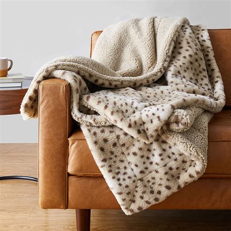 1-12 of over 60,000 results for Blankets & Quilts. Online shopping for Home & Kitchen from a great selection of Throws, Bed Blankets, Quilts & more at everyday low prices.