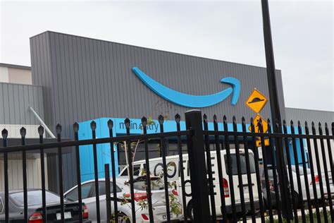 Amazon cranbourne west jobs.  This new facility (AVV2) will help increase capa...