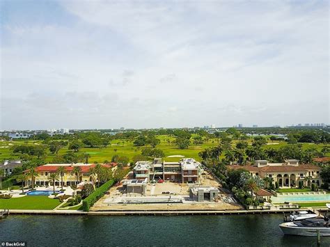 Amazon founder Jeff Bezos buys home in Miami’s ‘billionaire bunker.’ Tom Brady will be his neighbor
