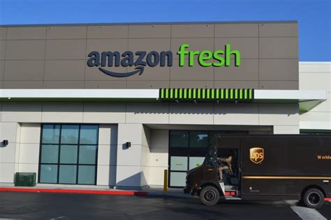 0:55. PARAMUS — Amazon Fresh will open in the borough’s Fashion Center next Thursday, said a spokeswoman on Friday. A ribbon-cutting ceremony will be held at the location, which was formerly a ...