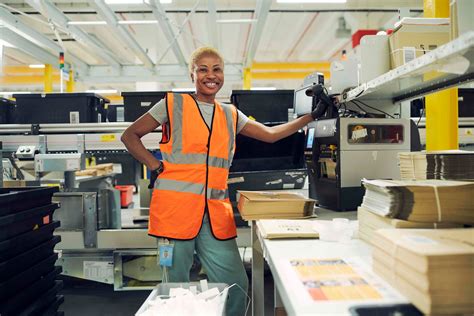 Amazon fulfilment centre jobs. .  ...