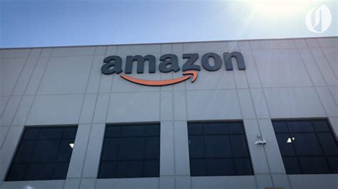 LATHROP, Calif. — An Amazon truck driver is dead afte