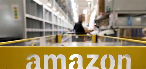 Amazon rehire eligibility. Sometimes they send that email before your background, drug test and rehire eligible all clear actually, you will get paid for those hours Some only get their safety shoes during the first week. Depending on the location, Amazon will give you safety toe shoes to wear over the shoes you wear to work 