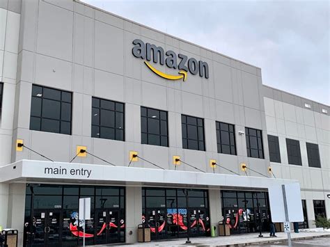 Warehouse Worker - Anytime Pay. Amazon Warehouse. Phoenix, AZ 85043 (Estrella area) $16.65 an hour. Full-time + 1. You’ll be part of the Amazon warehouse team that gets orders ready for customers relying on Amazon services. You will be selecting, packing, and shipping orders…. Posted 4 days ago ·. More.... 