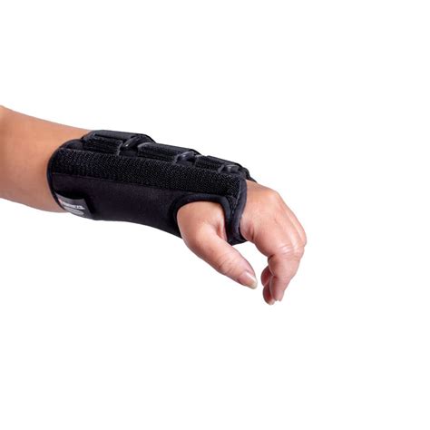 Amazon.com: Breg VersaFit Wrist Brace : Health & Household