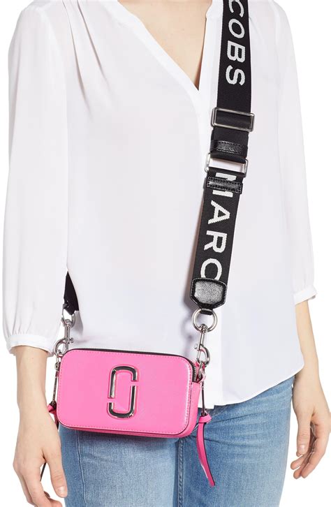 Amazon.com: Marc Jacobs Snapshot Bag