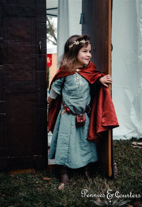 Amazon.com: Narnia Costume