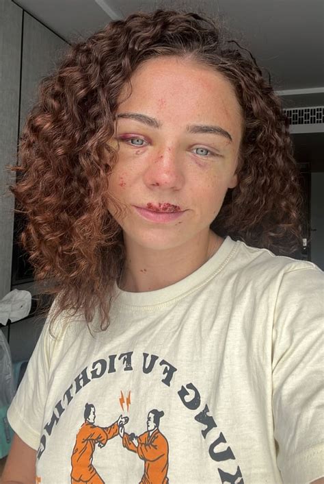 🍌 Amber Kitchen Leaks [CLIP] 213 Vids