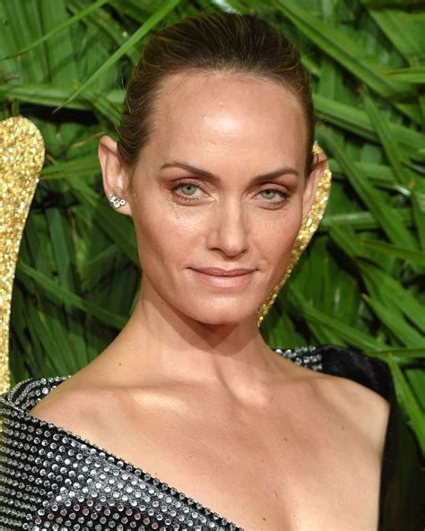 Amber valletta hot nude body. com.  Available in multiple sizes and formats...