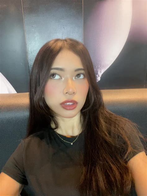 Amberellaa_O Onlyfans Leaked +18 🔥
